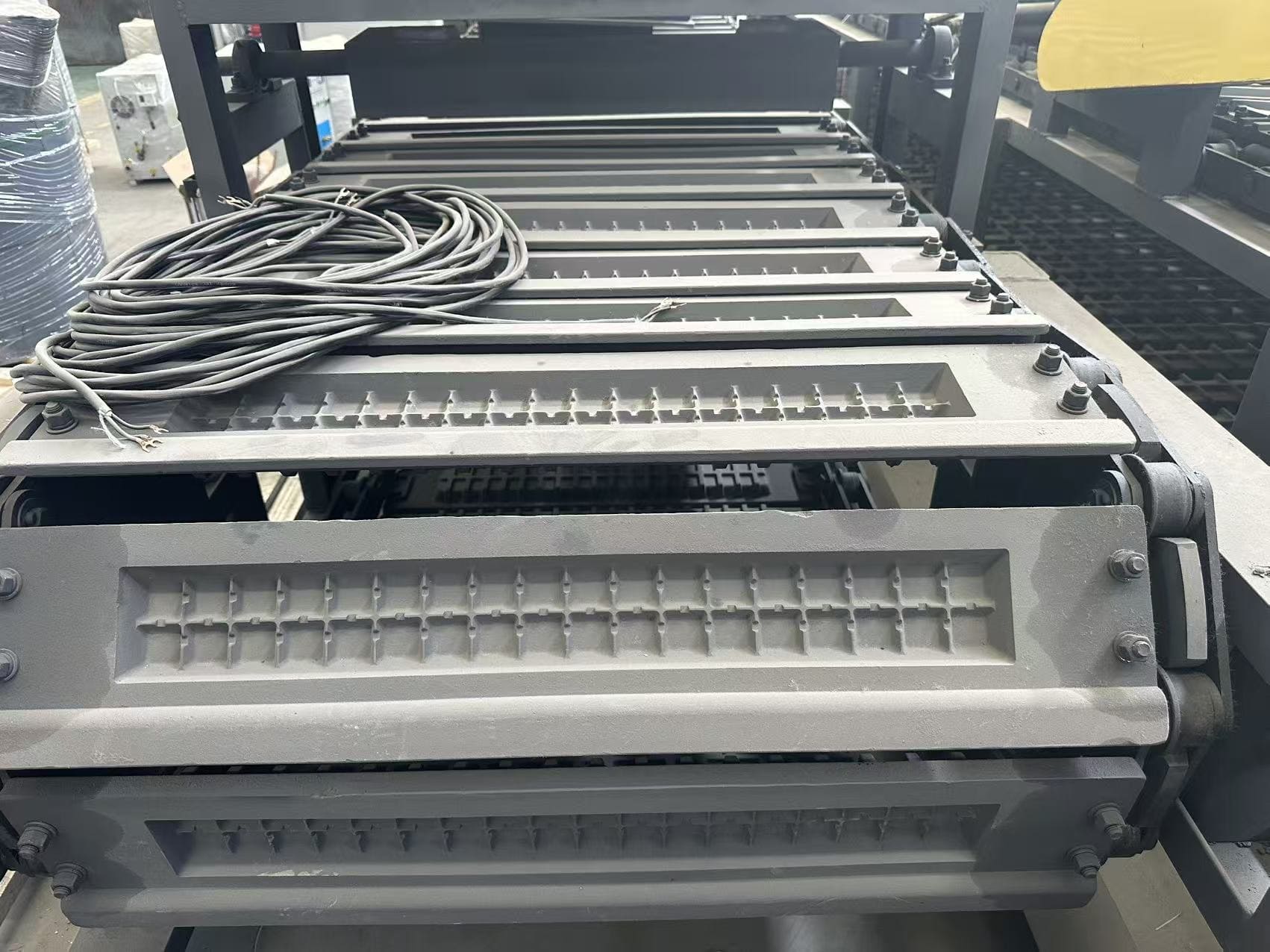Aluminum ingot casting